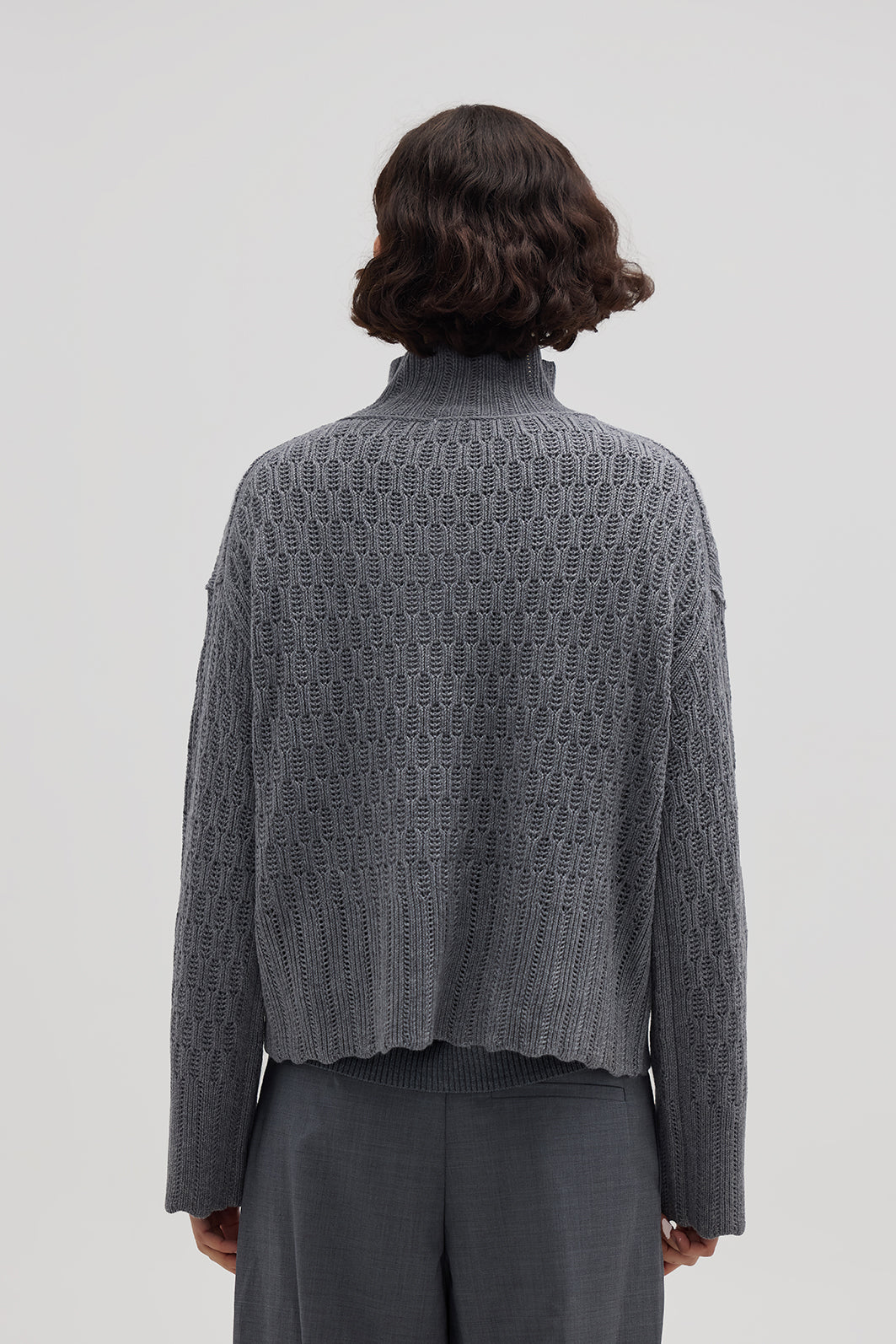 Ladies Wool Jumper in Grey styled with tailored trousers – warm and sophisticated knitwear