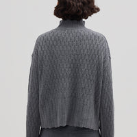 Ladies Wool Jumper in Grey styled with tailored trousers – warm and sophisticated knitwear