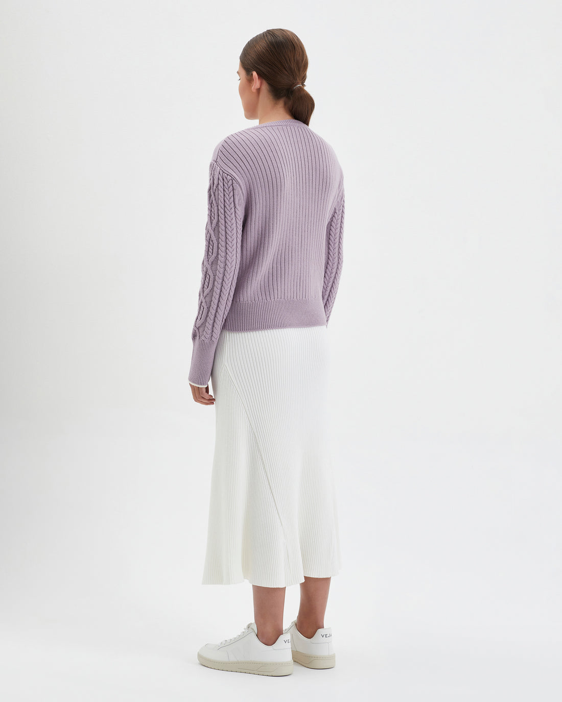 Elegant rose Merino wool sweater for versatile wear