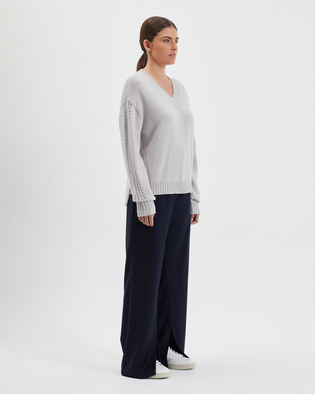 Women’s knit sweater in Merino wool, perfect for winter warmth and style.