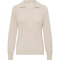 Close-up of Oat Melange Ladies Wool Jumper – breathable and cozy Merino wool knitwear