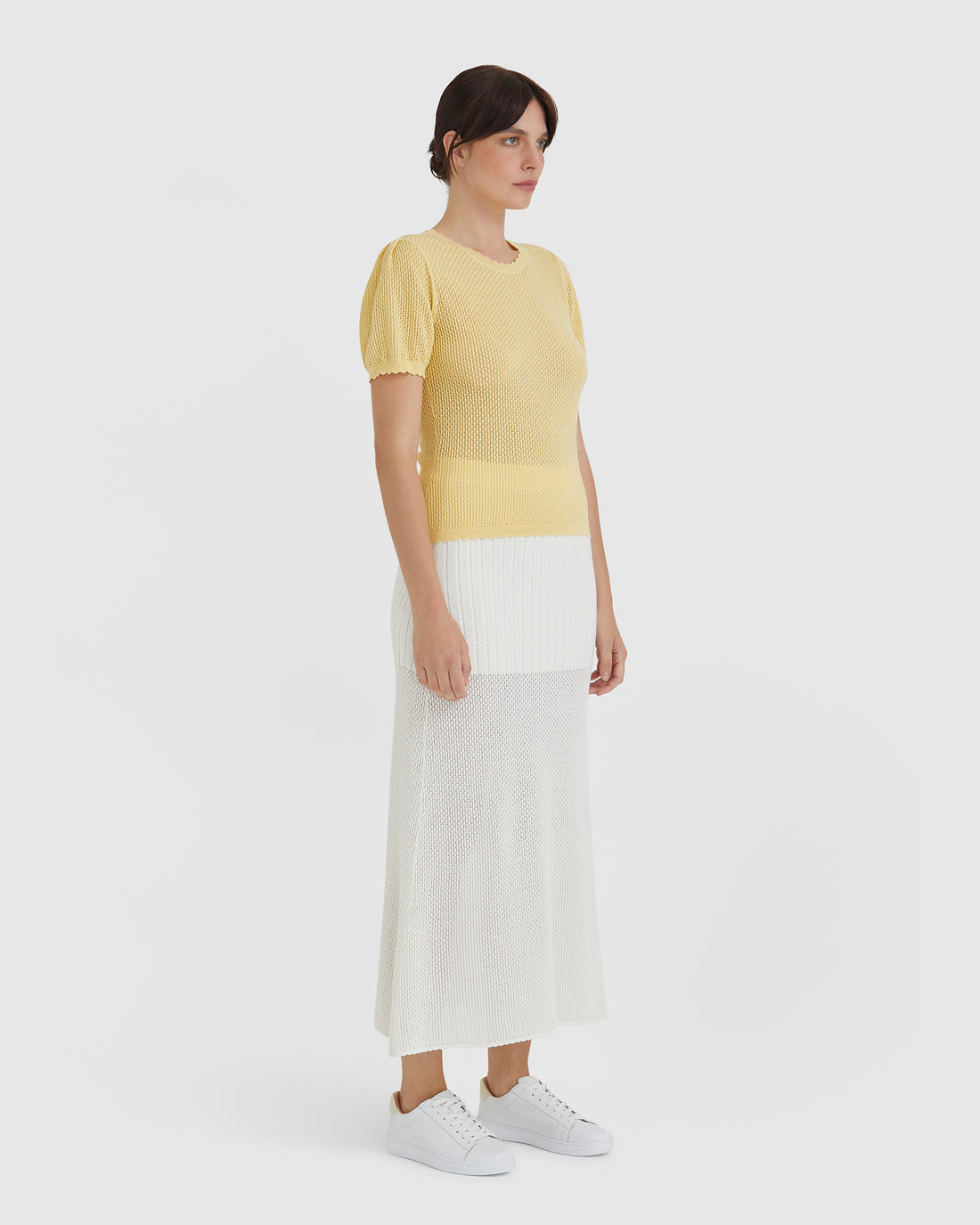 Side view of pointelle top in maize.