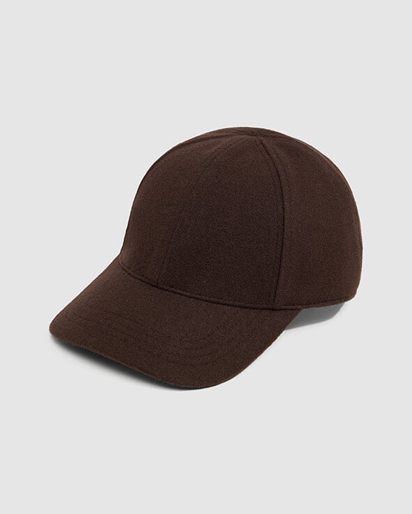 Chocolate Brown Cap for Women – Warm, Stylish & Lightweight Winter Hat