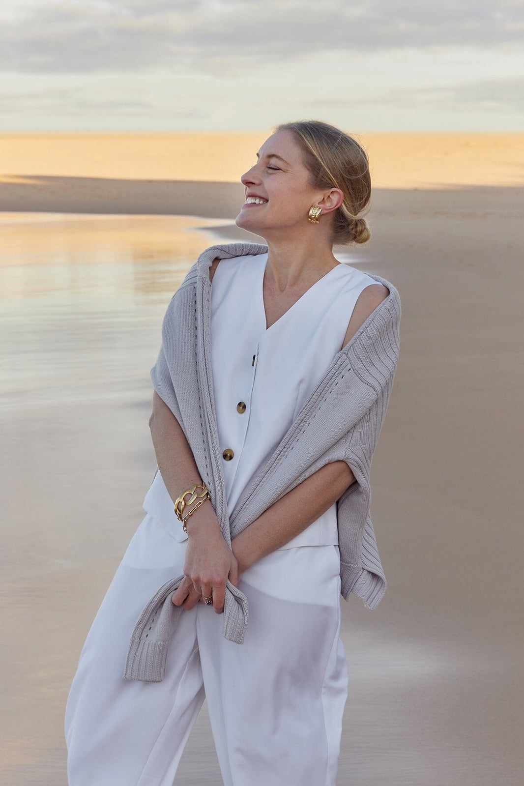 5 Microns with Amanda Woodward-Brown: Wool Elegance