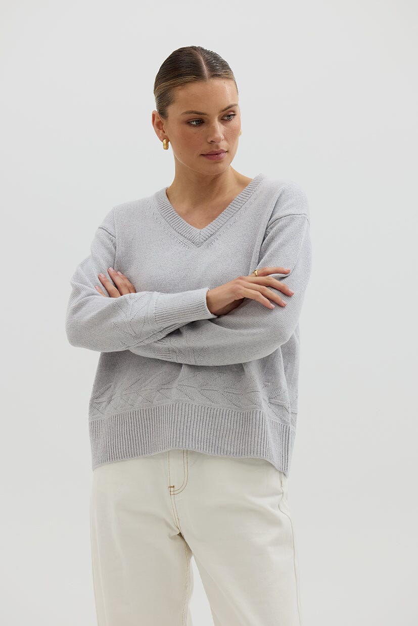 Chunky V Neck Sweater Knitwear Iris and Wool 