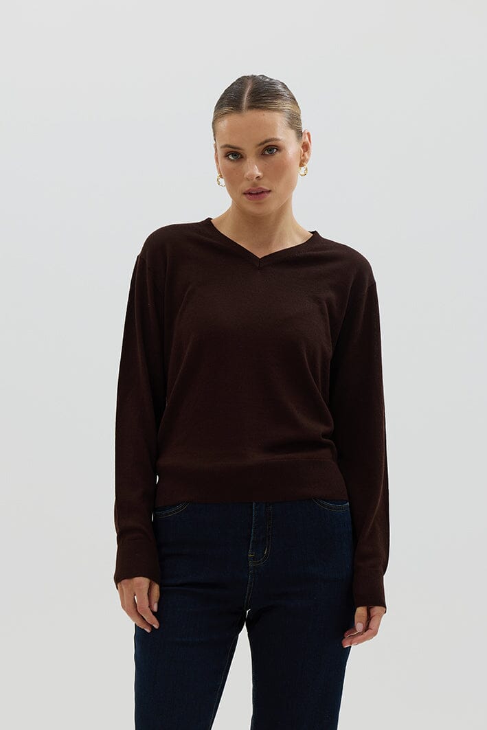 Classic V Neck Sweater Knitwear Iris and Wool 