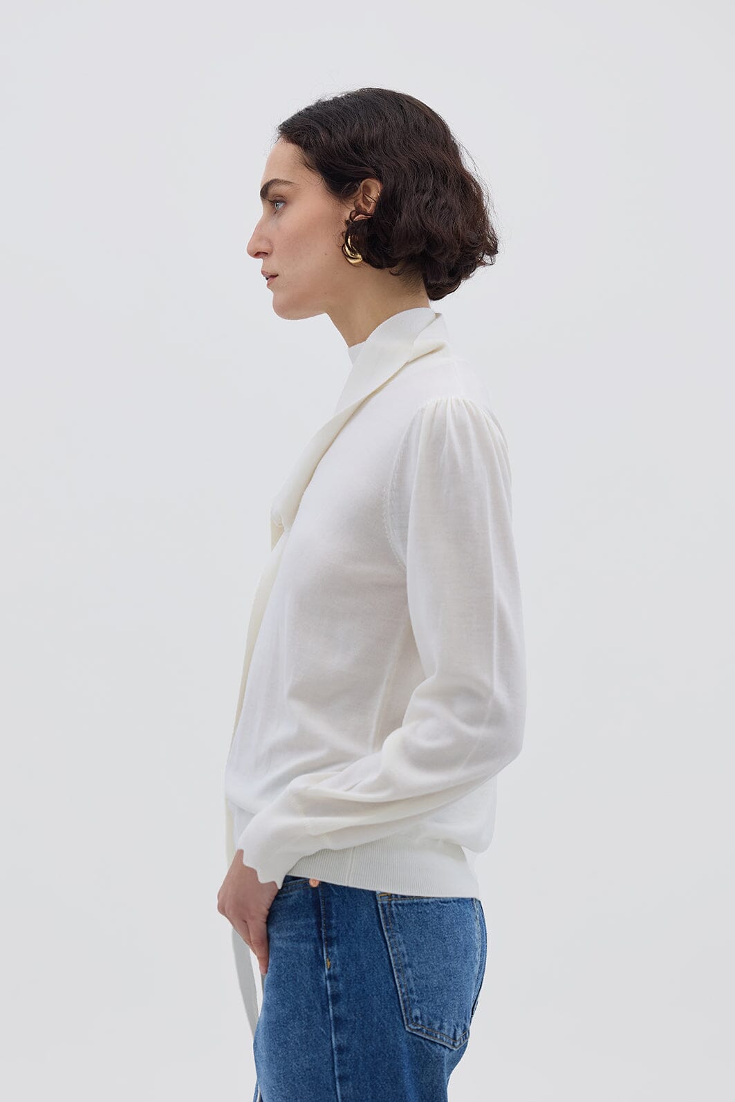 Jacqueline Bow Sweater Knitwear Iris and Wool 