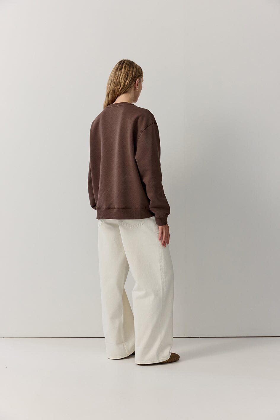 Logo Emblem Sweatshirt Knitwear Iris and Wool 