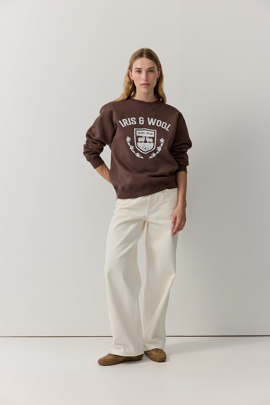 Logo Emblem Sweatshirt Knitwear Iris and Wool 