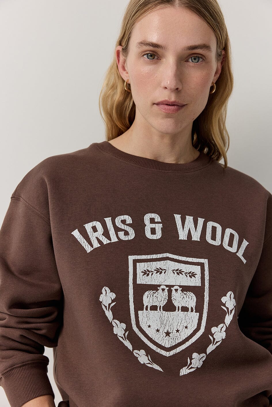 Logo Emblem Sweatshirt Knitwear Iris and Wool 